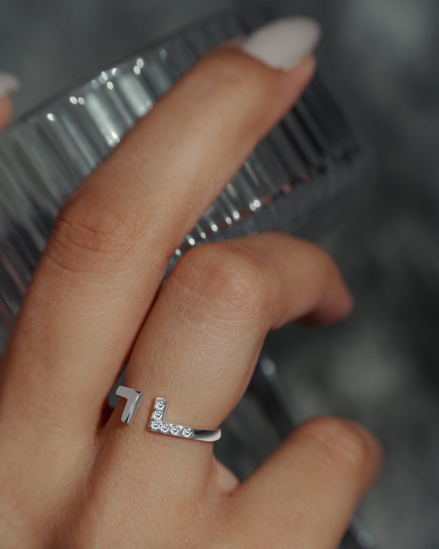 Elaris Ring
